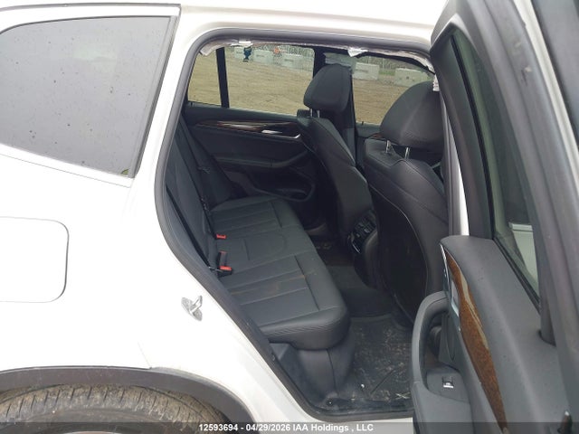 5UXTR9C58JLC79942 BMW X3 Xdrive30i