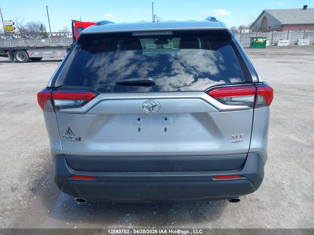Toyota Rav4 Xle 2022 2T3R1RFVXNC279182 Image 17