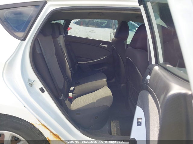 12593703 :رقم المزاد ، KMHCT5AE0DU113257 vin ، 2013 Hyundai Accent Gl مزاد بيع