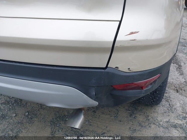 1FMCU9GD8HUE79749 Ford ESCAPE SE