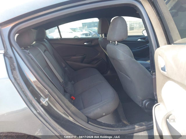 12593717 :رقم المزاد ، 3G1BE6SM6HS537000 vin ، 2017 Chevrolet Cruze مزاد بيع