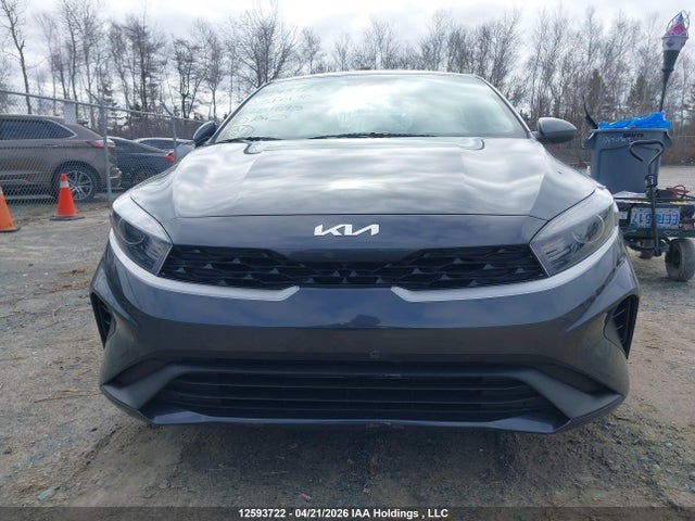 3KPF24AD6PE651695 KIA FORTE LX