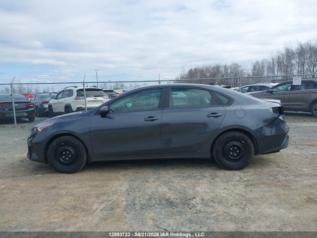 3KPF24AD6PE651695 KIA FORTE LX