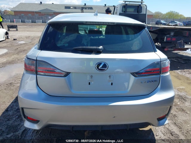 JTHKD5BHXF2217869 Lexus CT 200H