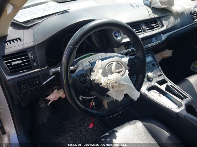 JTHKD5BHXF2217869 Lexus CT 200H