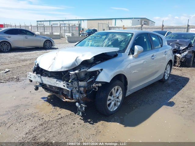 JTHKD5BHXF2217869 Lexus CT 200H