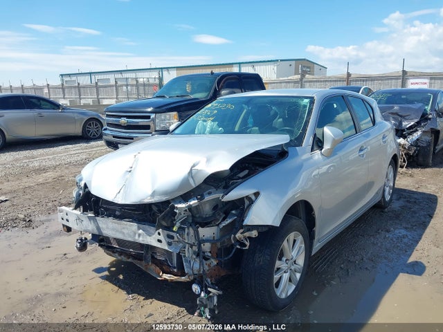 JTHKD5BHXF2217869 Lexus CT 200H