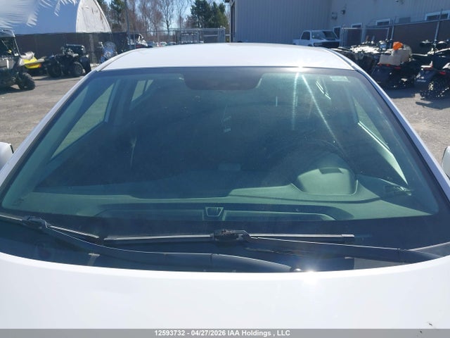 KMHD84LF1HU335995 Hyundai ELANTRA GL