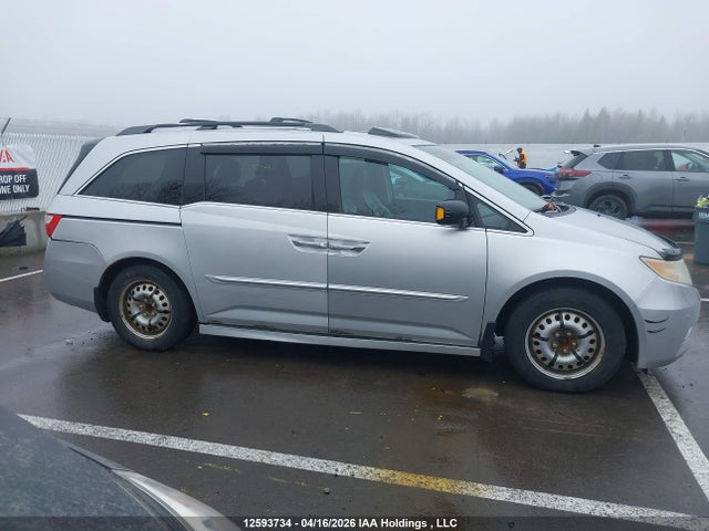 2011 Honda Odyssey Touring მანქანა იყიდება აუქციონზე, vin: 5FNRL5H98BB508641, აუქციონის ნომერი: 12593734