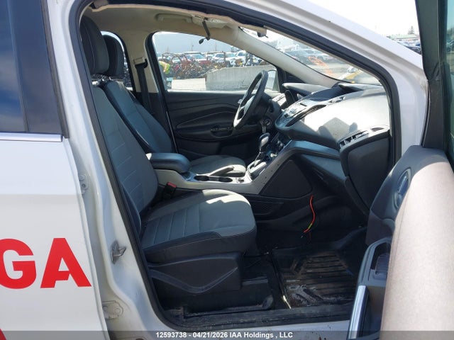 1FMCU9G96GUB09314 Ford ESCAPE SE