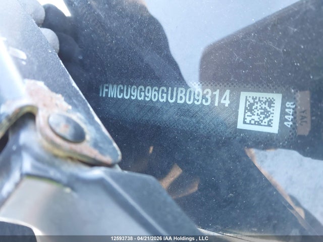 1FMCU9G96GUB09314 Ford ESCAPE SE