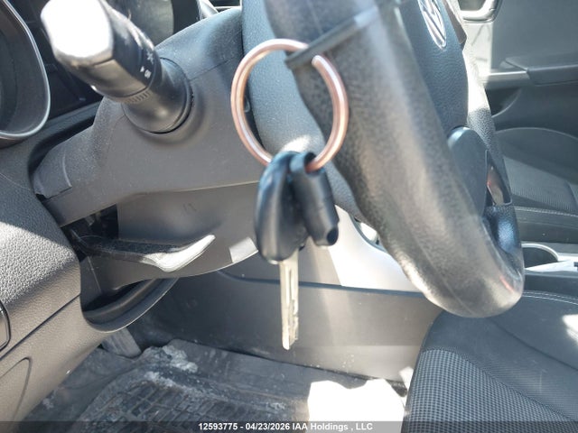 2013 Hyundai Elantra Gt მანქანა იყიდება აუქციონზე, vin: KMHD25LE8DU101944, აუქციონის ნომერი: 12593775