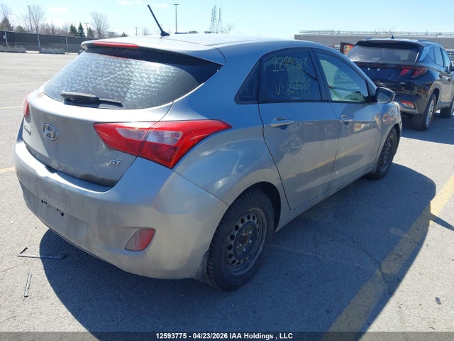 2013 Hyundai Elantra Gt მანქანა იყიდება აუქციონზე, vin: KMHD25LE8DU101944, აუქციონის ნომერი: 12593775