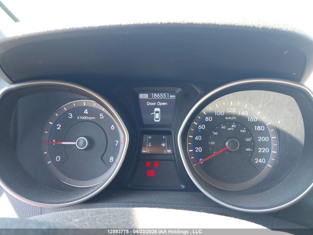 2013 Hyundai Elantra Gt მანქანა იყიდება აუქციონზე, vin: KMHD25LE8DU101944, აუქციონის ნომერი: 12593775