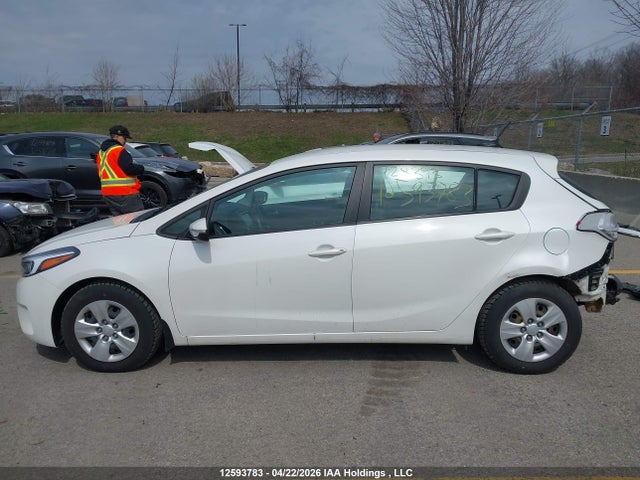 KNAFK5A8XH5728393 KIA FORTE LX