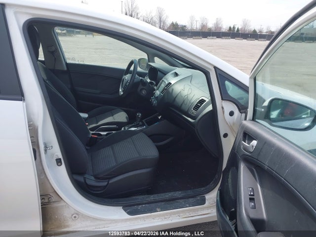 KNAFK5A8XH5728393 KIA FORTE LX