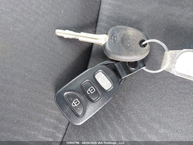 KMHDH4AH8FU363987 Hyundai Elantra Gls