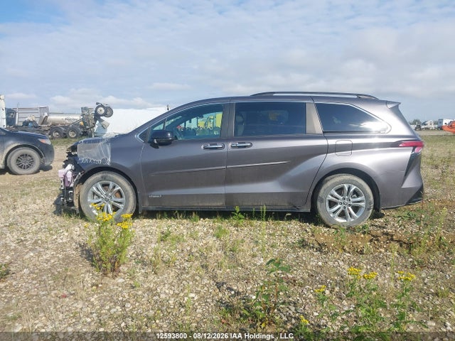 Продажа на аукционе авто 2021 Toyota Sienna Xse 7-passenger, vin: 5TDGSKFC1MS037163, номер лота: 12593800