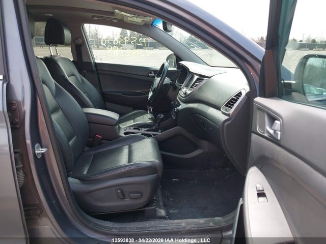 2016 Hyundai Tucson მანქანა იყიდება აუქციონზე, vin: KM8J3CA25GU182788, აუქციონის ნომერი: 12593838