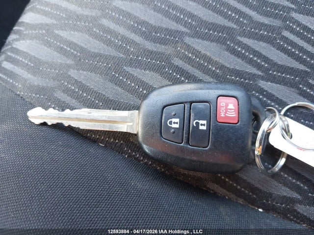 12593884 :رقم المزاد ، VNKKTUD39EA008263 vin ، 2014 Toyota Yaris مزاد بيع