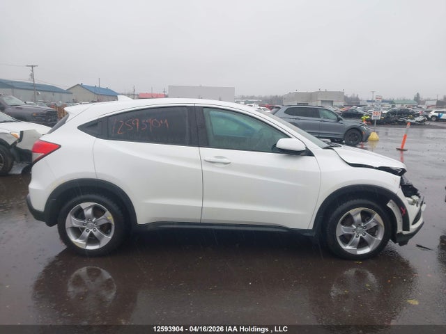 3CZRU5H37NM100487 Honda HR-V LX