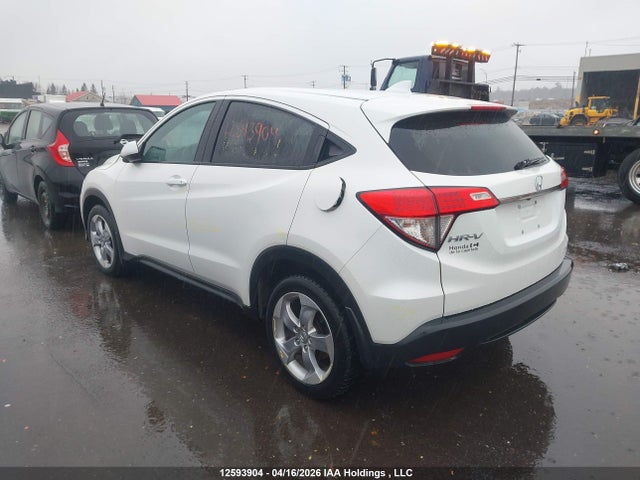 3CZRU5H37NM100487 Honda HR-V LX