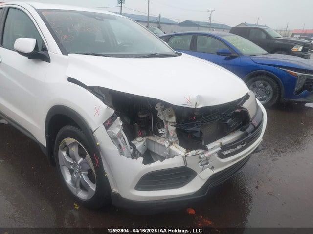 3CZRU5H37NM100487 Honda HR-V LX