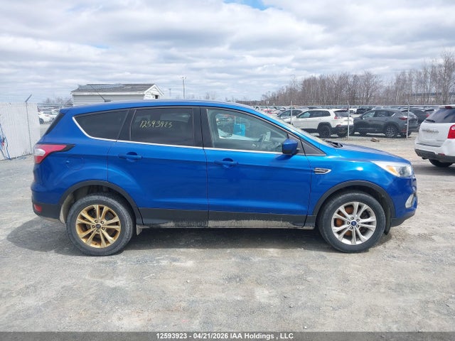 Продаж на аукціоні авто 2017 Ford Escape Se, vin: 1FMCU9GD6HUD00642, номер лоту: 12593923