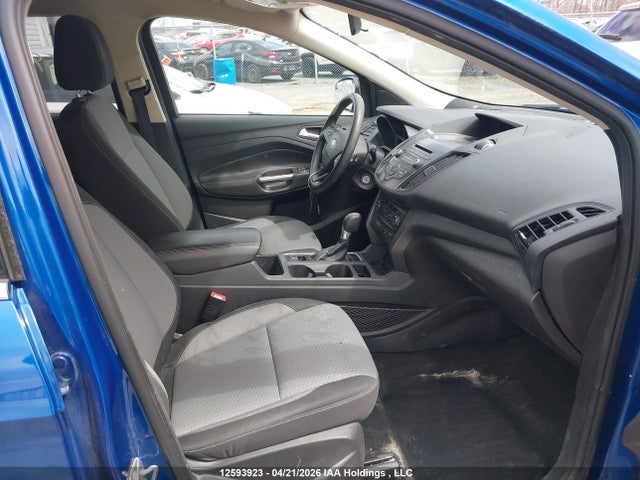 Продаж на аукціоні авто 2017 Ford Escape Se, vin: 1FMCU9GD6HUD00642, номер лоту: 12593923