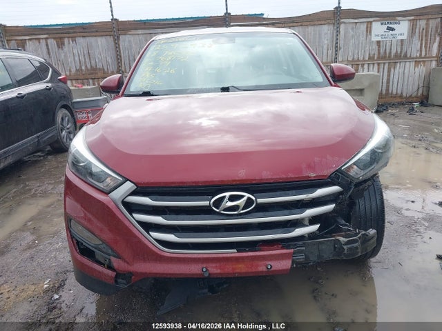 KM8J2CA4XJU768172 Hyundai TUCSON SE