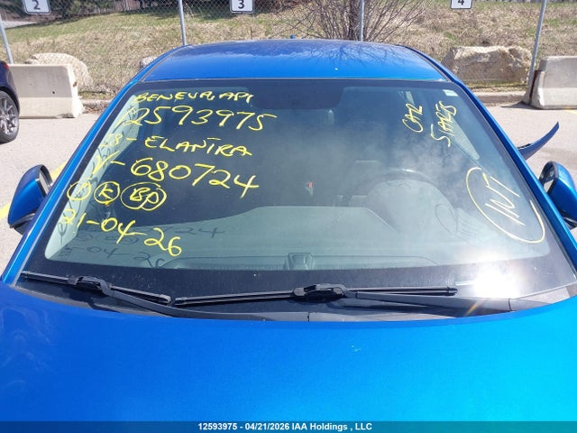 KMHD84LFXJU680724 Hyundai ELANTRA GL