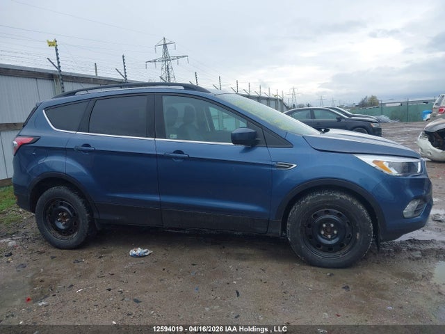 1FMCU0GD9JUC52913 Ford ESCAPE SE