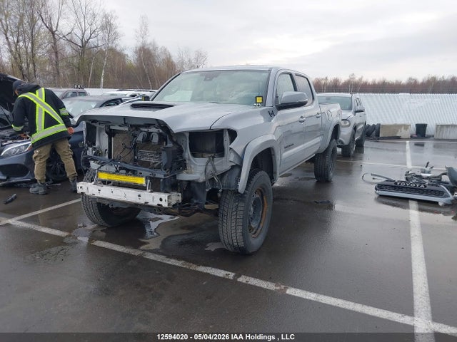 Auction sale of the 2018 Toyota Tacoma, vin: 5TFDZ5BN2JX037072, lot number: 12594020