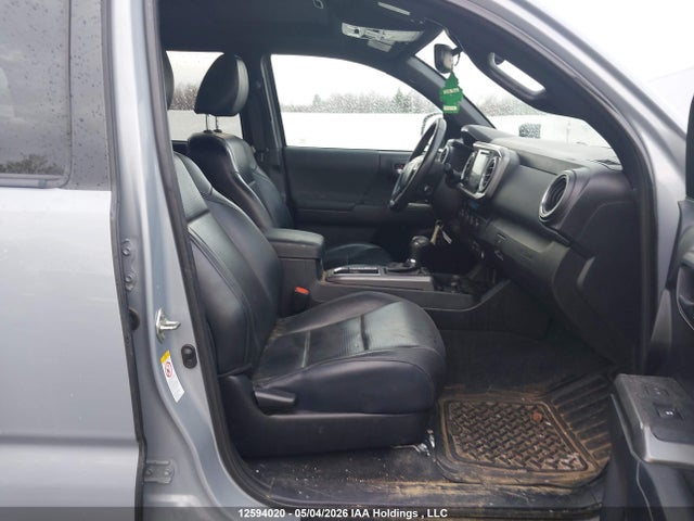 Auction sale of the 2018 Toyota Tacoma, vin: 5TFDZ5BN2JX037072, lot number: 12594020