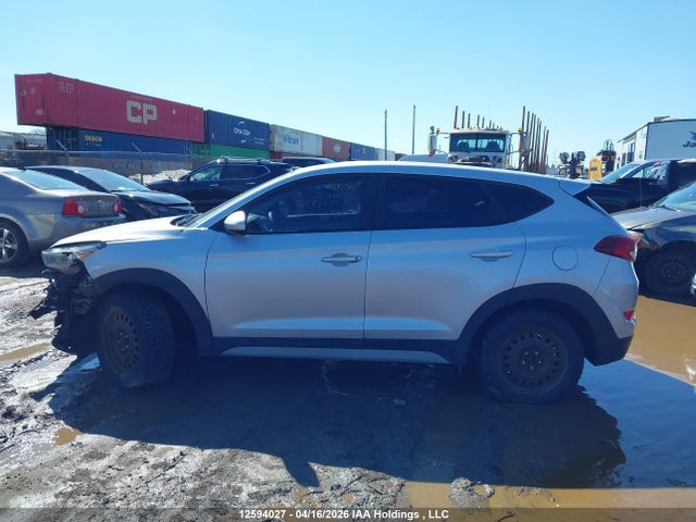 KM8J2CA43HU558216 Hyundai Tucson
