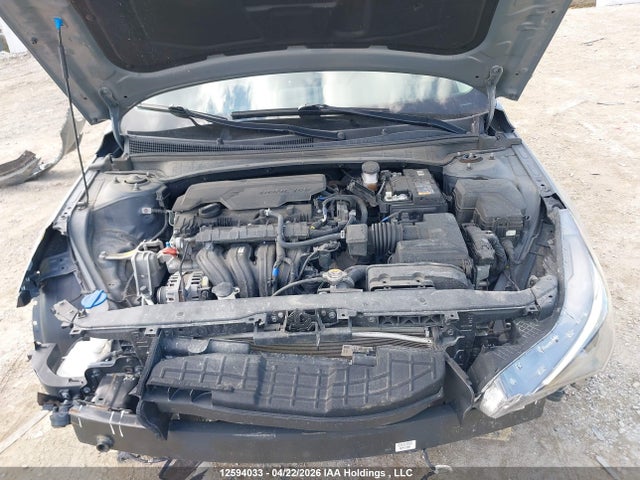 KMHLM4AG3NU320106 Hyundai Elantra Preferred Ivt With Sun And Tech Package