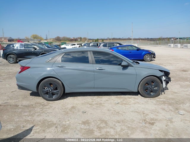 KMHLM4AG3NU320106 Hyundai Elantra Preferred Ivt With Sun And Tech Package