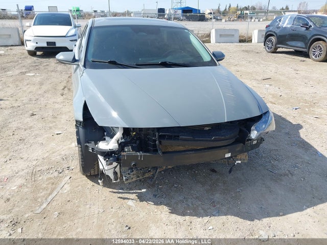 KMHLM4AG3NU320106 Hyundai Elantra Preferred Ivt With Sun And Tech Package