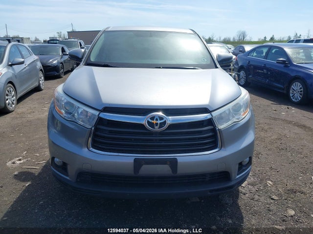 5TDBKRFHXFS114016 Toyota Highlander Le