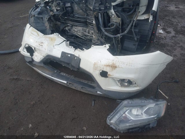 2015 Nissan Rogue მანქანა იყიდება აუქციონზე, vin: 5N1AT2MV3FC916087, აუქციონის ნომერი: 12594045