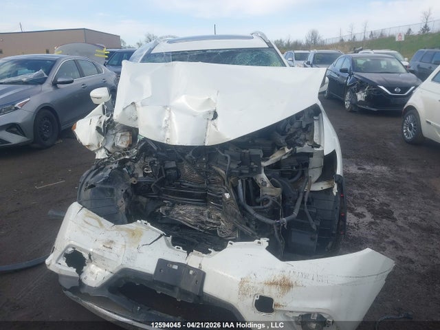 2015 Nissan Rogue მანქანა იყიდება აუქციონზე, vin: 5N1AT2MV3FC916087, აუქციონის ნომერი: 12594045