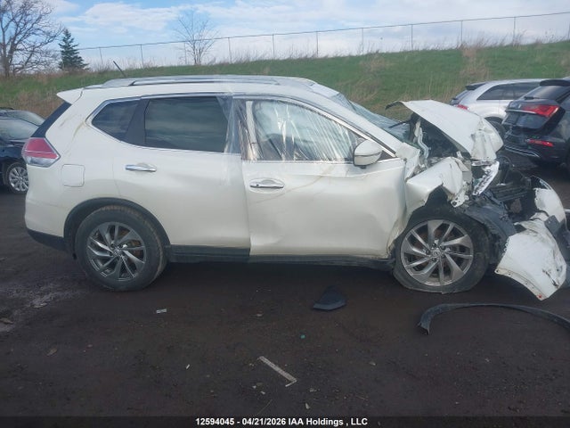 2015 Nissan Rogue მანქანა იყიდება აუქციონზე, vin: 5N1AT2MV3FC916087, აუქციონის ნომერი: 12594045