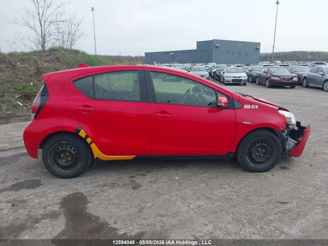 JTDKDTB31G1125843 Toyota PRIUS C