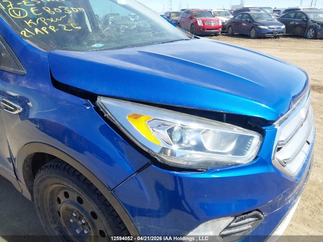 1FMCU9J95HUE80300 Ford Escape Titanium