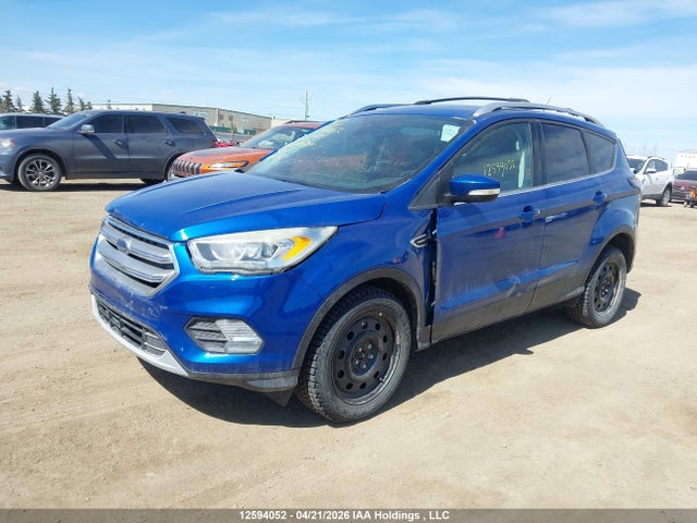 1FMCU9J95HUE80300 Ford Escape Titanium
