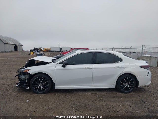 4T1S11AK8RU861195 Toyota CAMRY SE