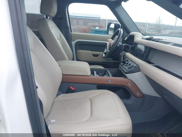 SALEJEEX3P2136037 Land Rover Defender 110 S