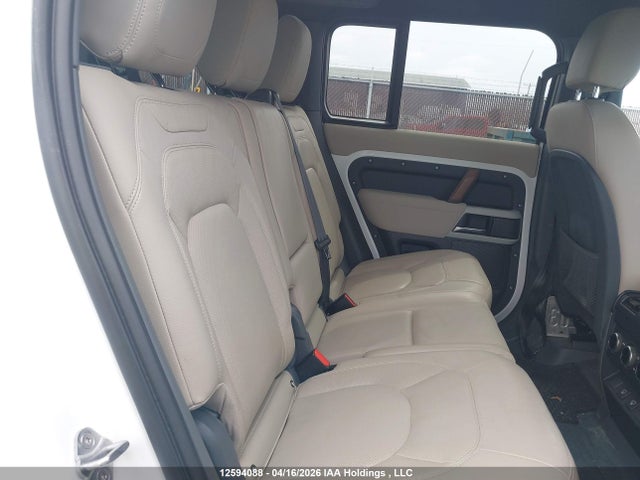 SALEJEEX3P2136037 Land Rover Defender 110 S