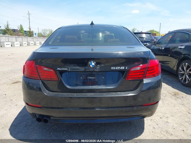 2013 Bmw 528i Xdrive მანქანა იყიდება აუქციონზე, vin: WBAXH5C58DD114142, აუქციონის ნომერი: 12594096