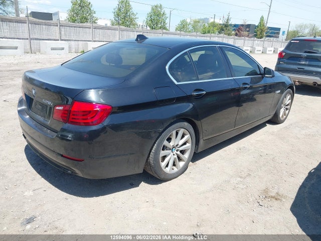 2013 Bmw 528i Xdrive მანქანა იყიდება აუქციონზე, vin: WBAXH5C58DD114142, აუქციონის ნომერი: 12594096